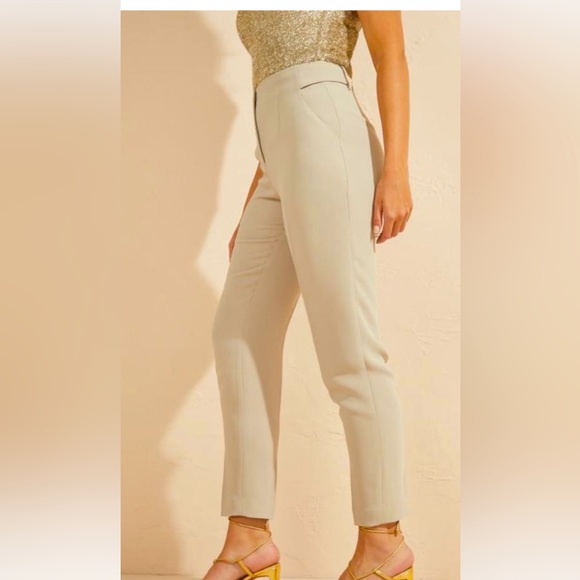 ⭐️ Marciano Scarlet Cadi Pant NWT ⭐️ - Picture 5 of 5